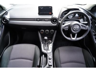 2018 MAZDA 2 1.3 HIGH CONNECT 4DR A/T สีเทา รูปที่ 10